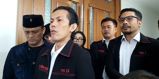 Jokowi, Pratikno, Anwar Usman, dan KPU Dituntut Minta Maaf Selama Tujuh Hari Berturut-turut Kepada Rakyat di Media dan Denda Rp1 Triliun