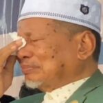 Video Pimpinan Ponpes DDI Mangkoso Menangis Haru, Warganet Ramai-ramai Doakan Anies Presiden Video Pimpinan Ponpes DDI Mangkoso Menangis Haru, Warganet Ramai-ramai Doakan Anies Presiden