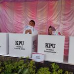 Bupati Ogan Ilir Nyoblos di TPS 9 Perum Serai Indah