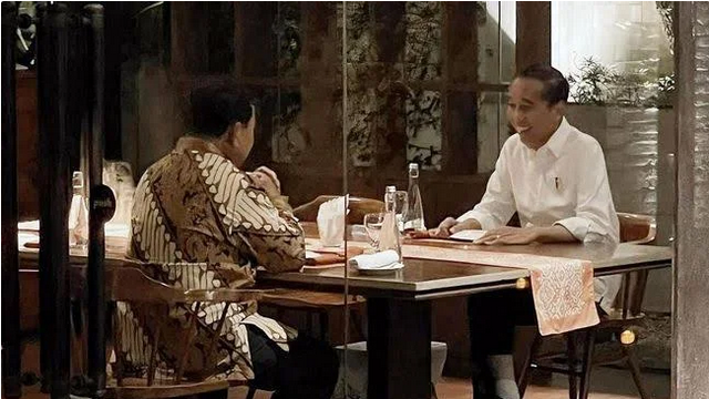 Pertemanan Jokowi dan Prabowo Tidak Permanen, Pertarungan Kedua akan Dimulai ?