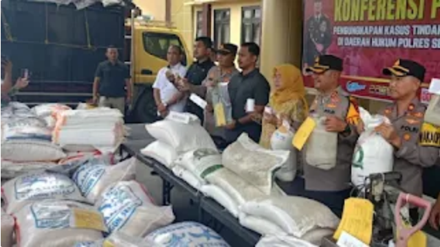 Waduh! Beras Bulog 'Diputihkan' Jadi Premium, Sudah Terjual 270 Ton