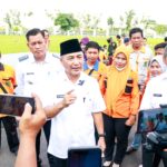 Pemkab Muba Berikan THR Kepada Ribuan Petugas Kebersihan dan Tukang Ojek