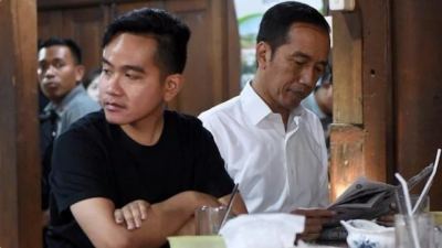 Jokowi Disebut Sudah Jadi Keluarga Golkar, 2 Politisi PDIP Beri Kritik, Jusuf Kalla Tanggapi Santai