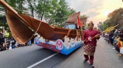 Provinsi Sumsel Jadi Juara Umum Kendaraan Hias pada HUT ke-44 Dekranas di Solo Jateng -16 at 22.01.45 (1)