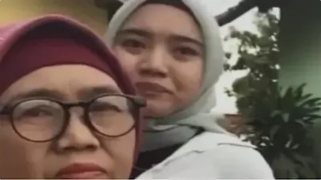Viral!, Video Istri Sah Labrak Kediaman Orang Tua Veni Oktaviana: Anak Ibu ke Hotel sama Suami Saya!
