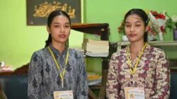 Kisah Inspiratif Si Kembar Anak Tukang Pijat Berhasil Lolos Tes Bintara Polda Jatim
