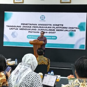Ketua PWI Pusat, Hendry Ch Bangun Sambut Positif Pengukuhan 11 Anggota Komite Tanggung Jawab Perusahaan Platform Digital untuk Jurnalisme Berkualitas Ketua PWI Pusat, Hendry Ch Bangun Sambut Positif Pengukuhan 11 Anggota Komite Tanggung Jawab Perusahaan Platform Digital untuk Jurnalisme Berkualitas