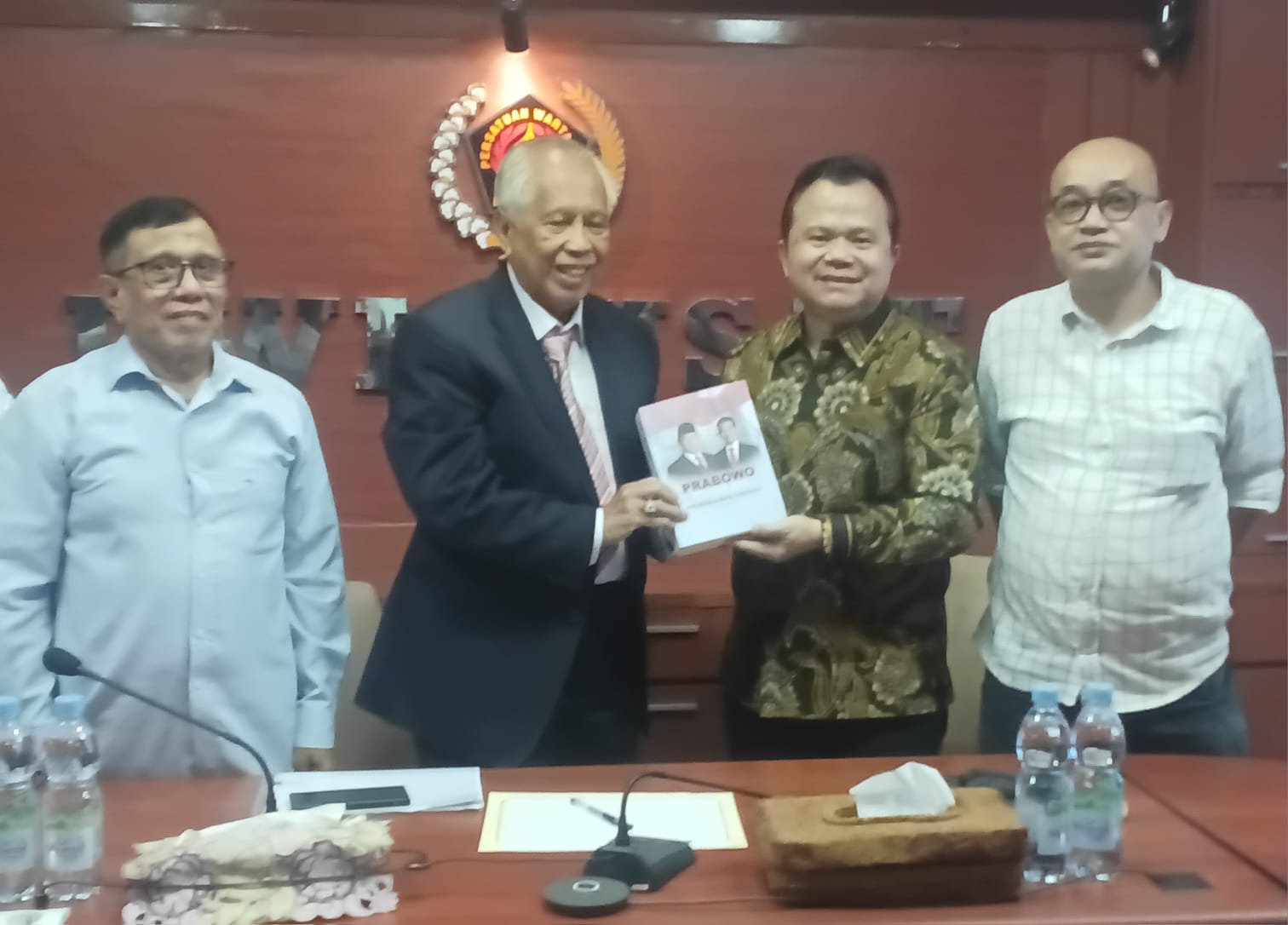 OC Kaligis dan Ronny Sompie Bergabung: LKBPH PWI Pusat Siap Lawan Kriminalisasi Wartawan