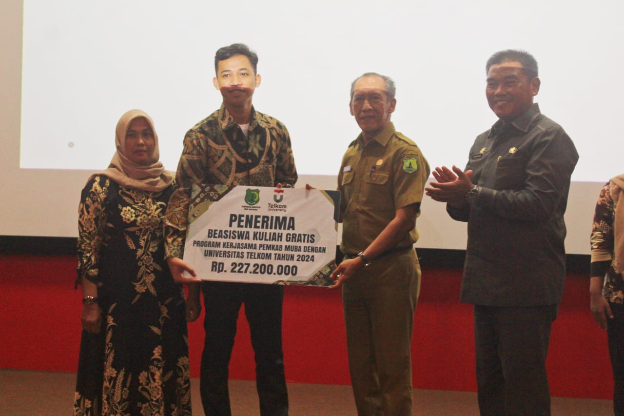 Program Kuliah Gratis, Pemkab Muba Lepas Puluhan Putra-putri Daerah Timba Ilmu di Universitas Telkom Bandung