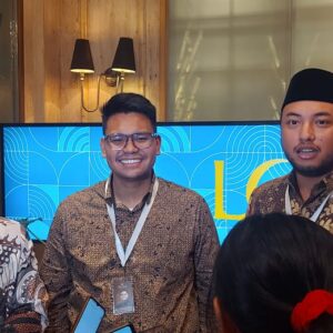 Komeng Diajukan Jadi Wakil Ketua MPR Unsur DPD Komeng Diajukan Jadi Wakil Ketua MPR Unsur DPD