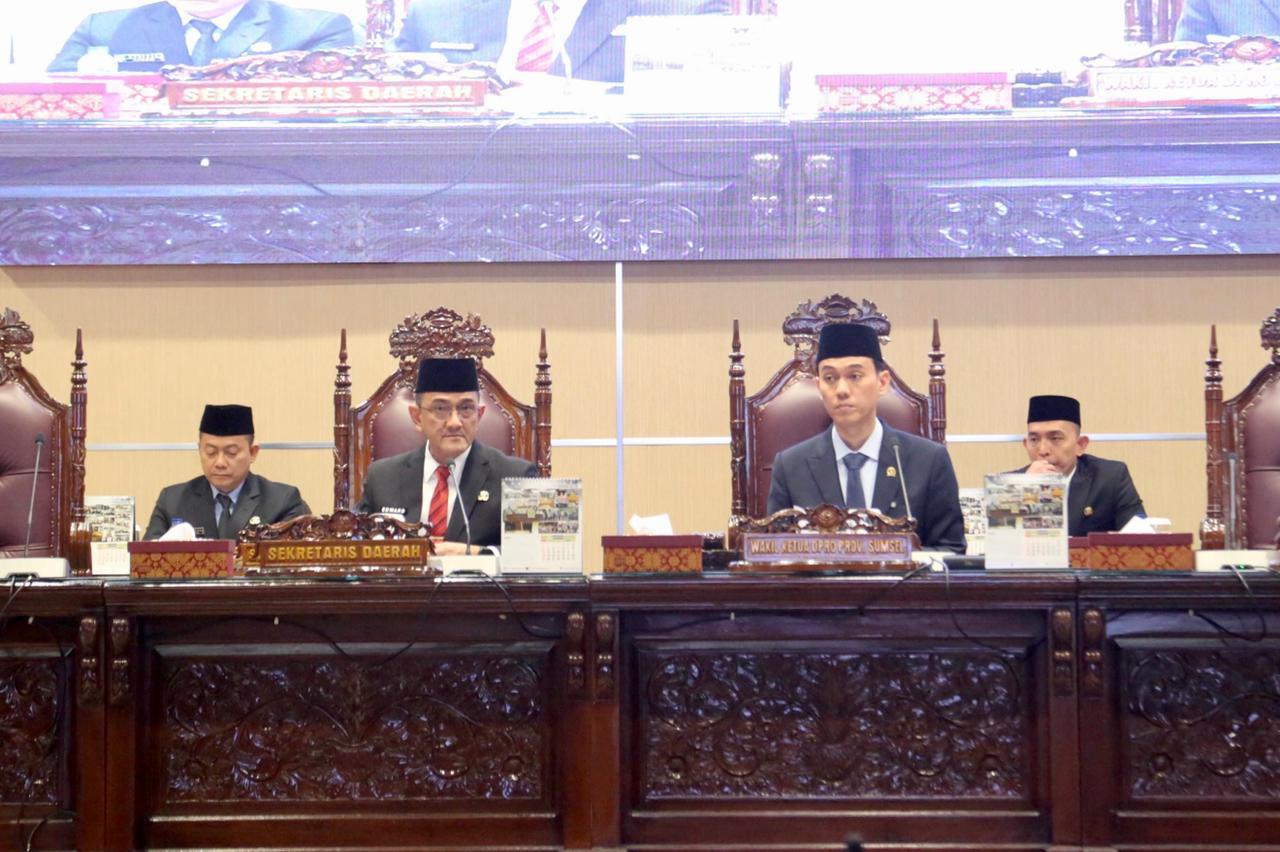 Sekda Sampaikan Jawaban Pj Gubernur atas Pemandangan Umum Fraksi-Fraksi DPRD  Terhadap Raperda Tentang APBD Sumsel TA 2025