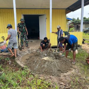 Satgas TMMD 122 Kodim 0914/TNT Melaksanakan Semenisasi Halaman Gereja GPDI Satgas TMMD 122 Kodim 0914/TNT Melaksanakan Semenisasi Halaman Gereja GPDI