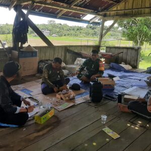 Satgas TMMD 122 Kodim 0914/TNT Laksanakan Komsos di Titik Sasaran Satgas TMMD 122 Kodim 0914/TNT Laksanakan Komsos di Titik Sasaran
