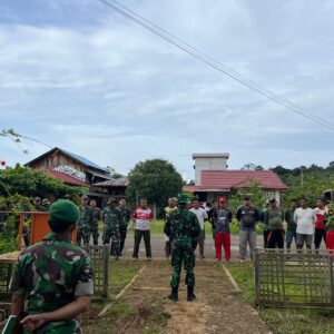 Melaksanakan Apel Pagi Sebelum Masuk Ke Sasaran Lokasi TMMD 122 Melaksanakan Apel Pagi Sebelum Masuk Ke Sasaran Lokasi TMMD 122
