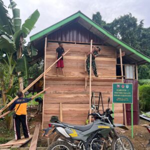 Percepat Sasaran Fisik TMMD 122 Kodim 0914 RTLH Bantu Rehab Rumah Warga Percepat Sasaran Fisik TMMD 122 Kodim 0914 RTLH Bantu Rehab Rumah Warga