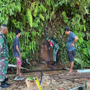 Pengecekan Pengeboran Sumber Mata Air Di Lokasi TMMD Pengecekan Pengeboran Sumber Mata Air Di Lokasi TMMD