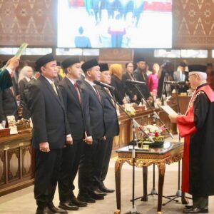 Hadiri Pelantikan Pimpinan DPRD Provinsi Sumsel, Pj Gubernur Elen Setiadi Sampaikan  Tujuh Program Kerja Prioritas 
