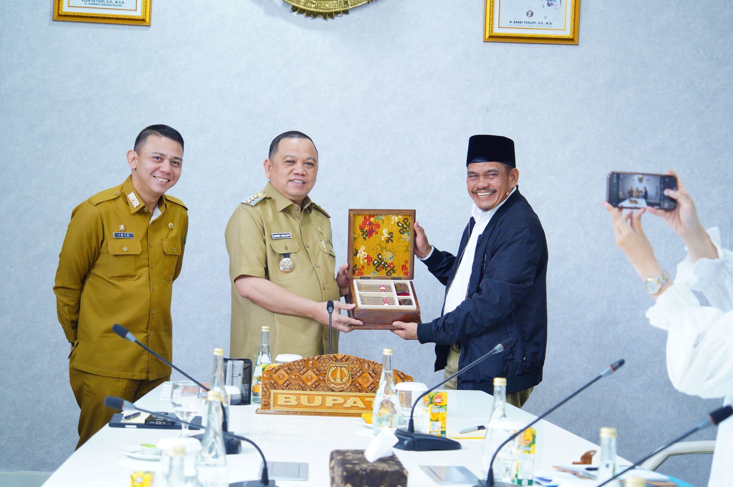 Pj Bupati Muba H Sandi Fahlepi Minta Kontribusinya Kepada Perusahaan Untuk Kesejahteraan Masyarakat
