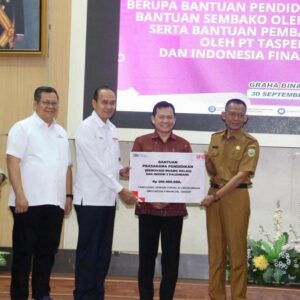 Pj Gubernur Sumsel Elen Setiadi Salurkan Bantuan TJSL dari PT Taspen Persero dan IFG Kepada Penerima Manfaat Pj Gubernur Sumsel Elen Setiadi Salurkan Bantuan TJSL dari PT Taspen Persero dan IFG Kepada Penerima Manfaat