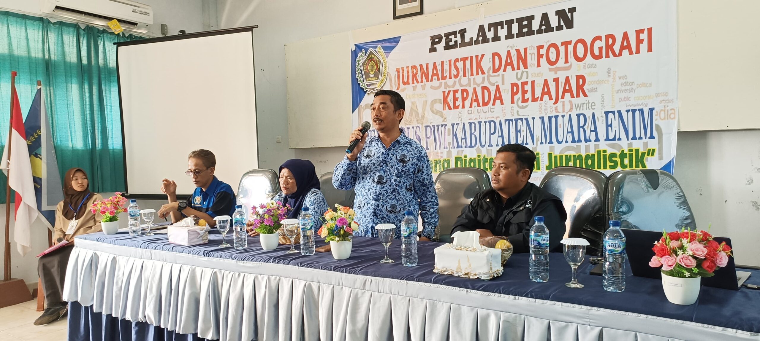 PWI Muara Enim Gelar Pelatihan Jurnalistik dan Fotografi untuk 100 Pelajar