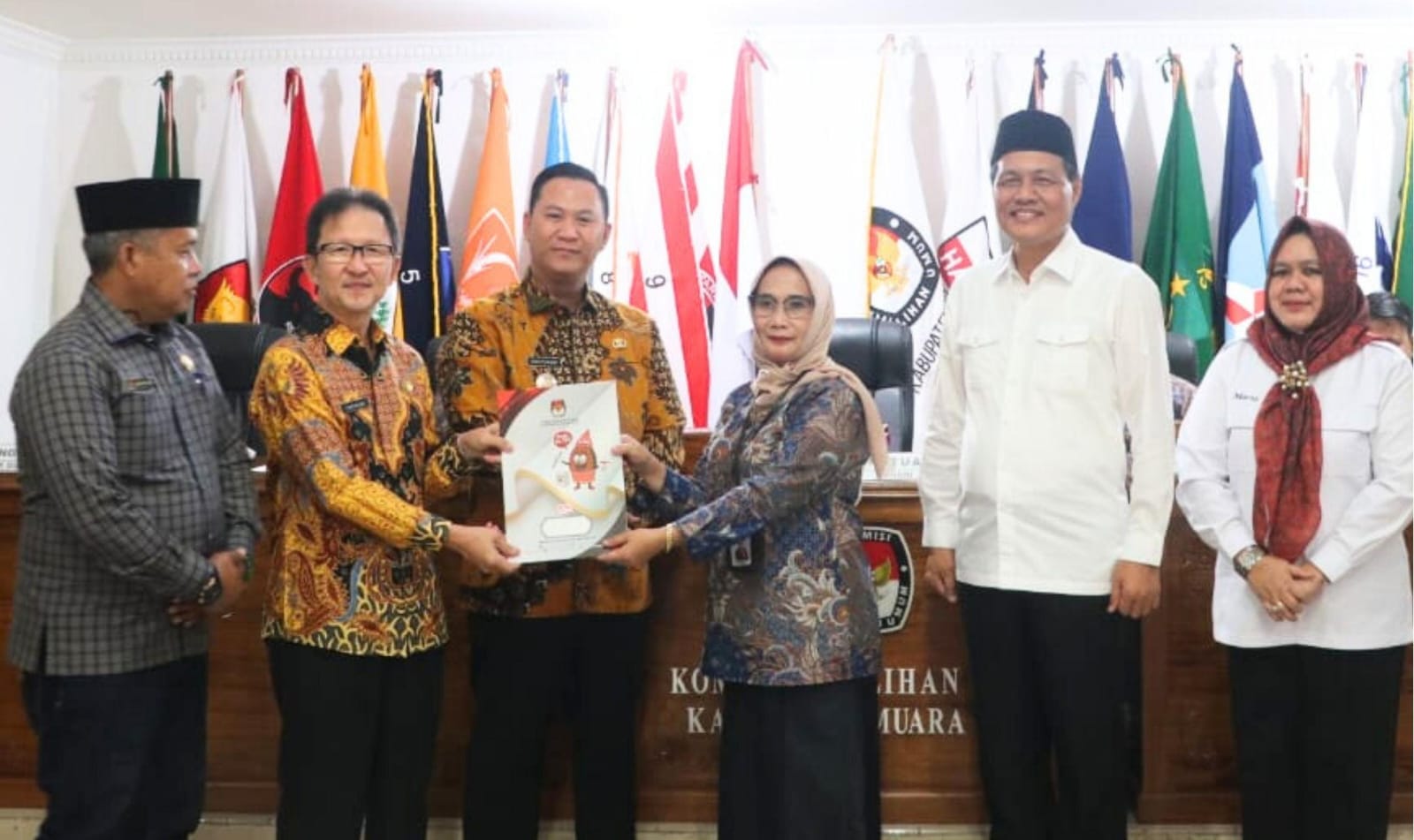 Rapat Pleno Penetapan Bupati dan Wakil Bupati Muara Enim Terpilih Tahun 2024
