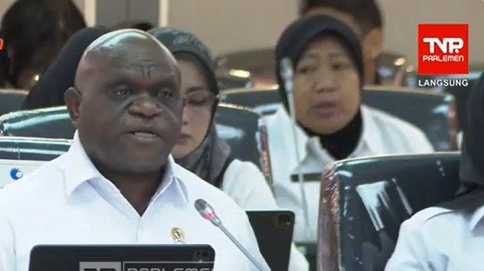 Keras! Ketika Legislator Tegur dan Cecar Pigai: Tidak Pernah Nampak Apa yang Bapak Kerjakan