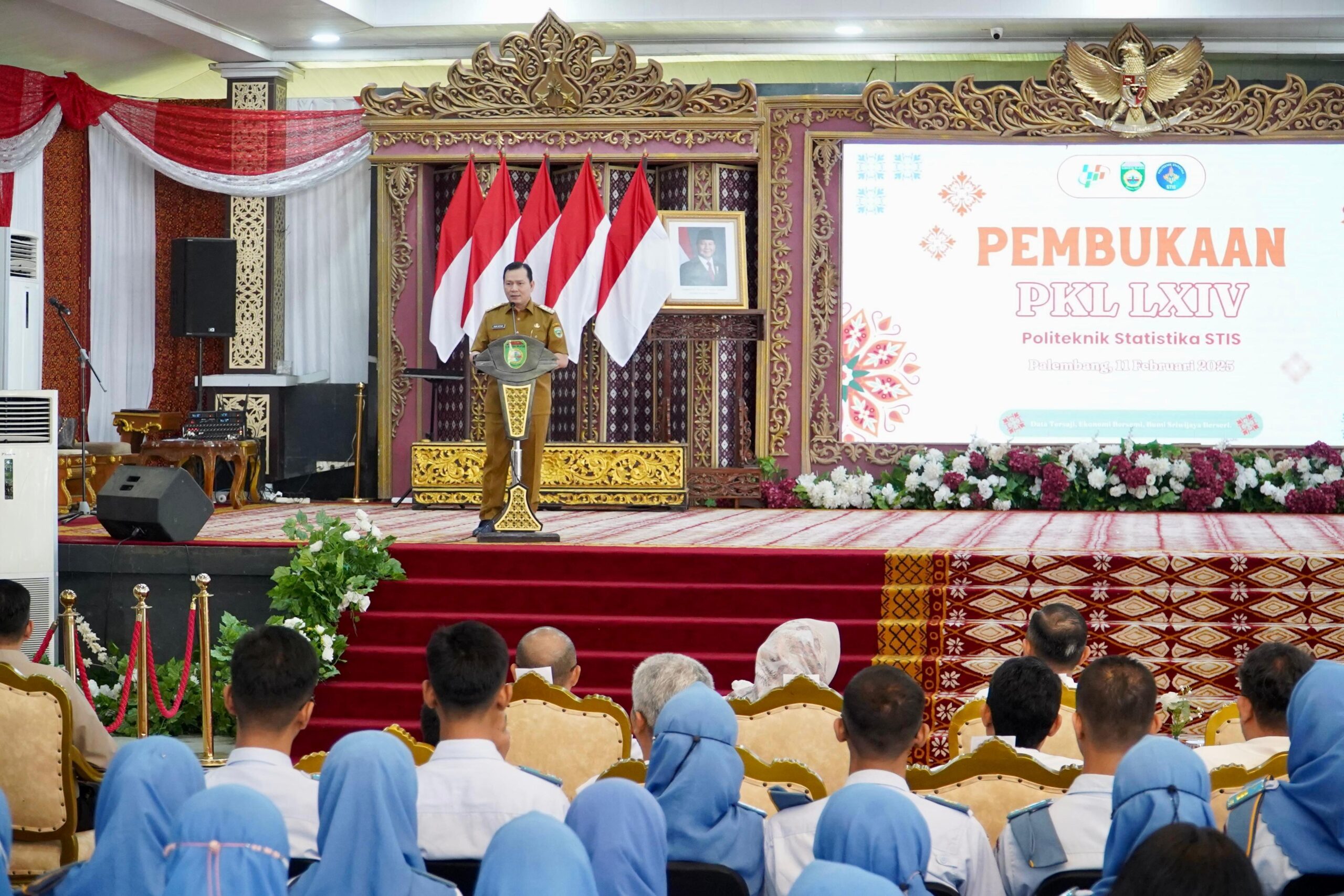Praktek Kerja Lapangan LXIV Politeknik Statistika STIS