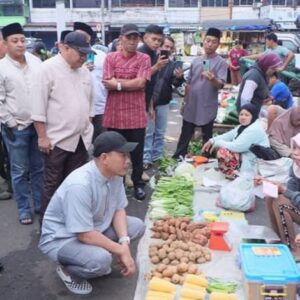 Sidak Pasar, Wako Gratiskan 1 Bulan Retribusi Pedagang