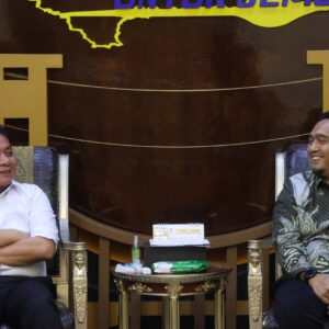 Deru Minta PLN Percepat Proses Pengalihan 54.000 Sambungan Rumah ke PLN