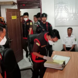 Kejari PALI Geledah Kantor Disperindag dan Dekranasda PALI