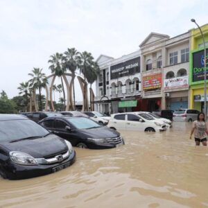 Kamu Ingin Beli Mobil bekas?, Jangan Salah Pilih Begini Ciri-Ciri Kendaraan Pernah Terendam Banjir