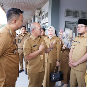Layani Pasien Tanpa Pandang Status Sosial, Pesan Wakil Wali Kota Palembang Saat Tinjau RSUD Gandus Layani Pasien Tanpa Pandang Status Sosial, Pesan Wakil Wali Kota Palembang Saat Tinjau RSUD Gandus