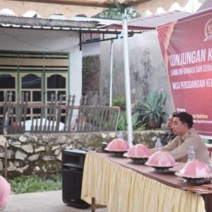 Serap Aspirasi Warga, Anggota DPRD Sulbar Rahmat Ichwan Bahtiar Gelar Reses di Jalan Durian Kel. Polewali Serap Aspirasi Warga, Anggota DPRD Sulbar Rahmat Ichwan Bahtiar Gelar Reses di Jalan Durian Kel. Polewali