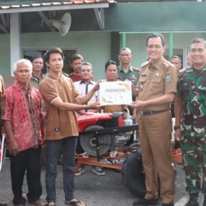Sambangi Jajaran Forkopimda, Bupati Muara Enim  Minta Dukungan Serta Serahkan Bantuan Alat Pertanian
