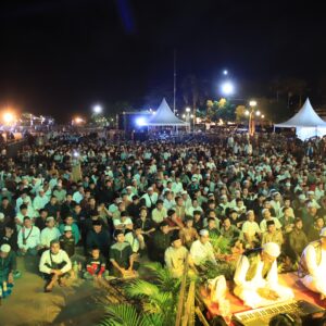 Hadiri Tabligh Akbar Ustadz Abdul Somad, Gubernur Herman Deru Berikan Pesan Khusus Untuk  RDPS