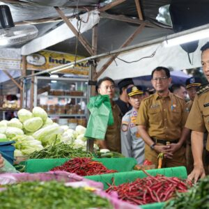 Jelang Hari Raya Idul Fitri 1446 H, Bupati Muara Enim  Monitoring Ketersediaan dan Harga Pangan