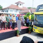 25 Bus  Mudik Gratis Mengangkut 880 Penumpang Tujuan Dalam dan Luar Provinsi Dilepas Keberangkatannya Oleh Wagub Sumsel Cik Ujang