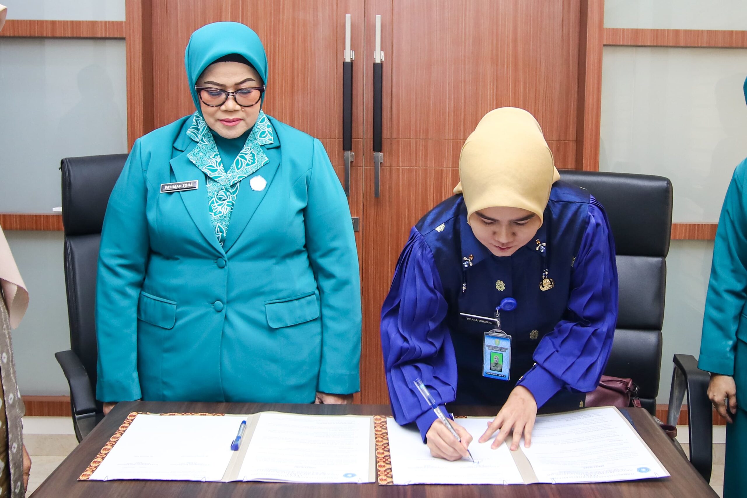 Serah Terima Jabatan TP PKK Muba, Hj Patimah Toha Resmi Gantikan Hj Triana Sandi Fahlepi