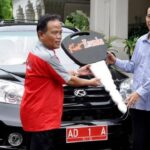 Tidak Terima Jokowi Disalahkan soal Mobil Esemka, Si Inisiator Pasang Badan: Ayo Debat dengan Saya!