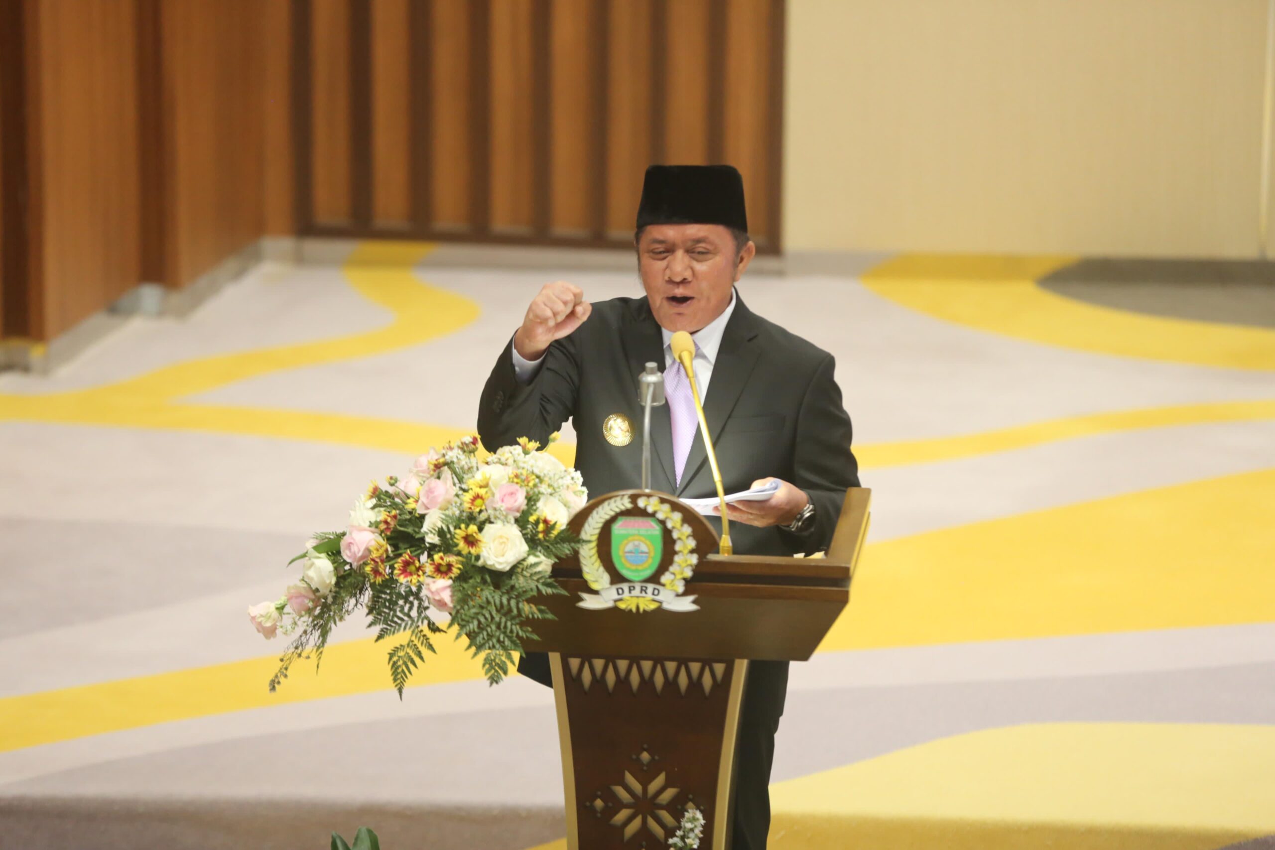 Pidato Sambutan Perdana di Paripurna DPRD Sumsel, HDCU Ajak Masyarakat Rapatkan Barisan Wujudkan Sumsel Maju Terus Untuk Semua