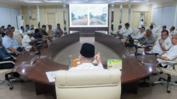 Gotong Royong Perbaiki Jalan Provinsi Lintas Sekayu–Kabupaten PALI