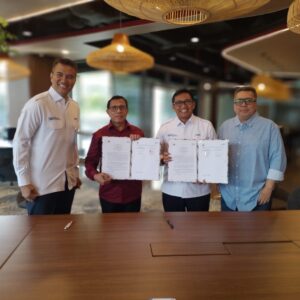100 Rumah Siap Untuk Wartawan, Ketua Umum  PWI Pusat Hendry Ch Bangun dan BTN Tanda Tangan Kerja Sama