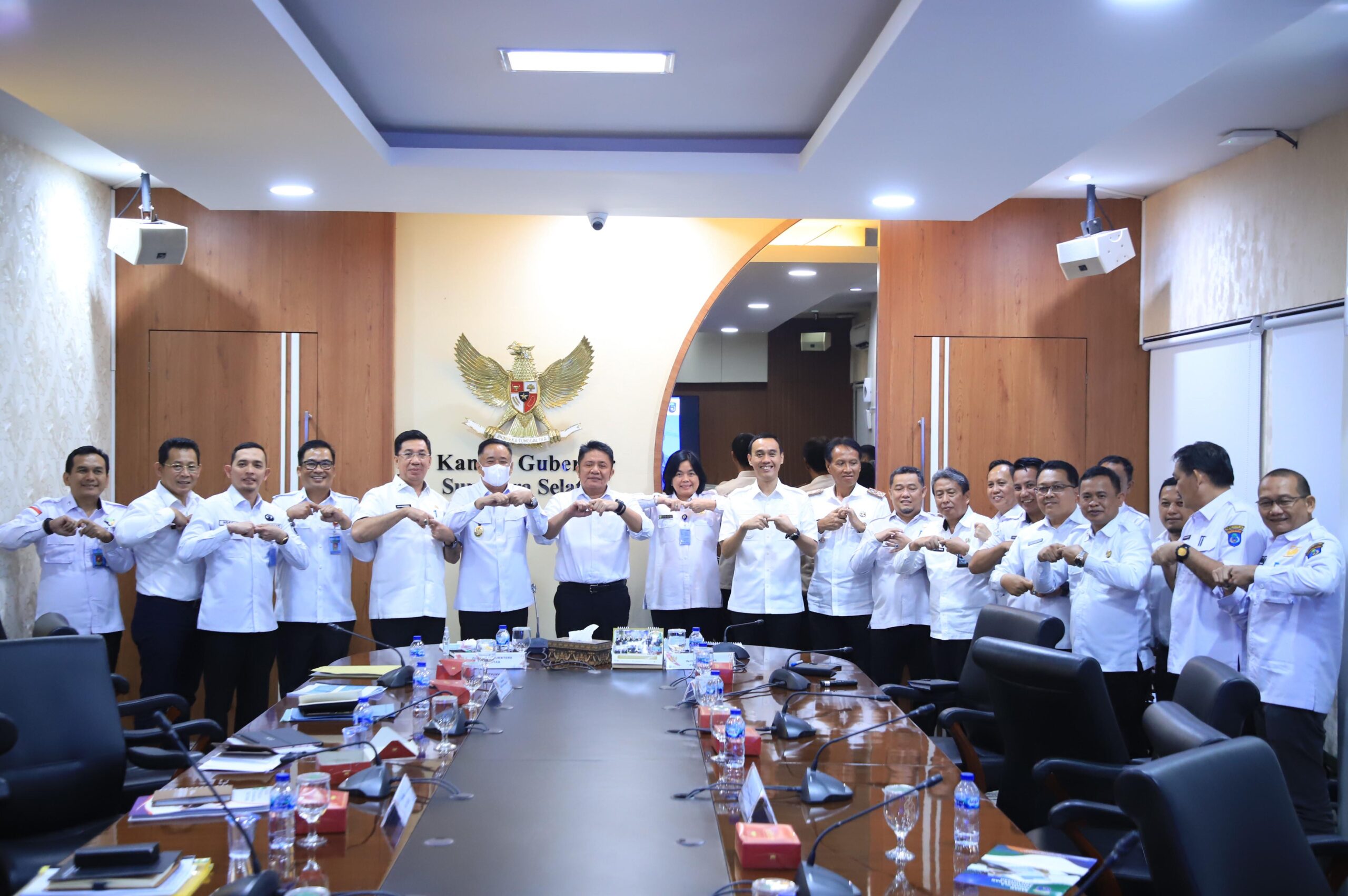 Gubernur Sumsel Simak Paparan Bupati OKI Terkait Usulan BKBK Kepada Pemprov Sumsel Tahun 2025