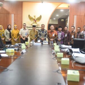 Wagub Sumsel Cik Ujang Dorong Bank Sumsel Babel Kucurkan Bantuan Permodalan Bagi Pelaku Usaha Kecil Wagub Sumsel Cik Ujang Dorong Bank Sumsel Babel Kucurkan Bantuan Permodalan Bagi Pelaku Usaha Kecil