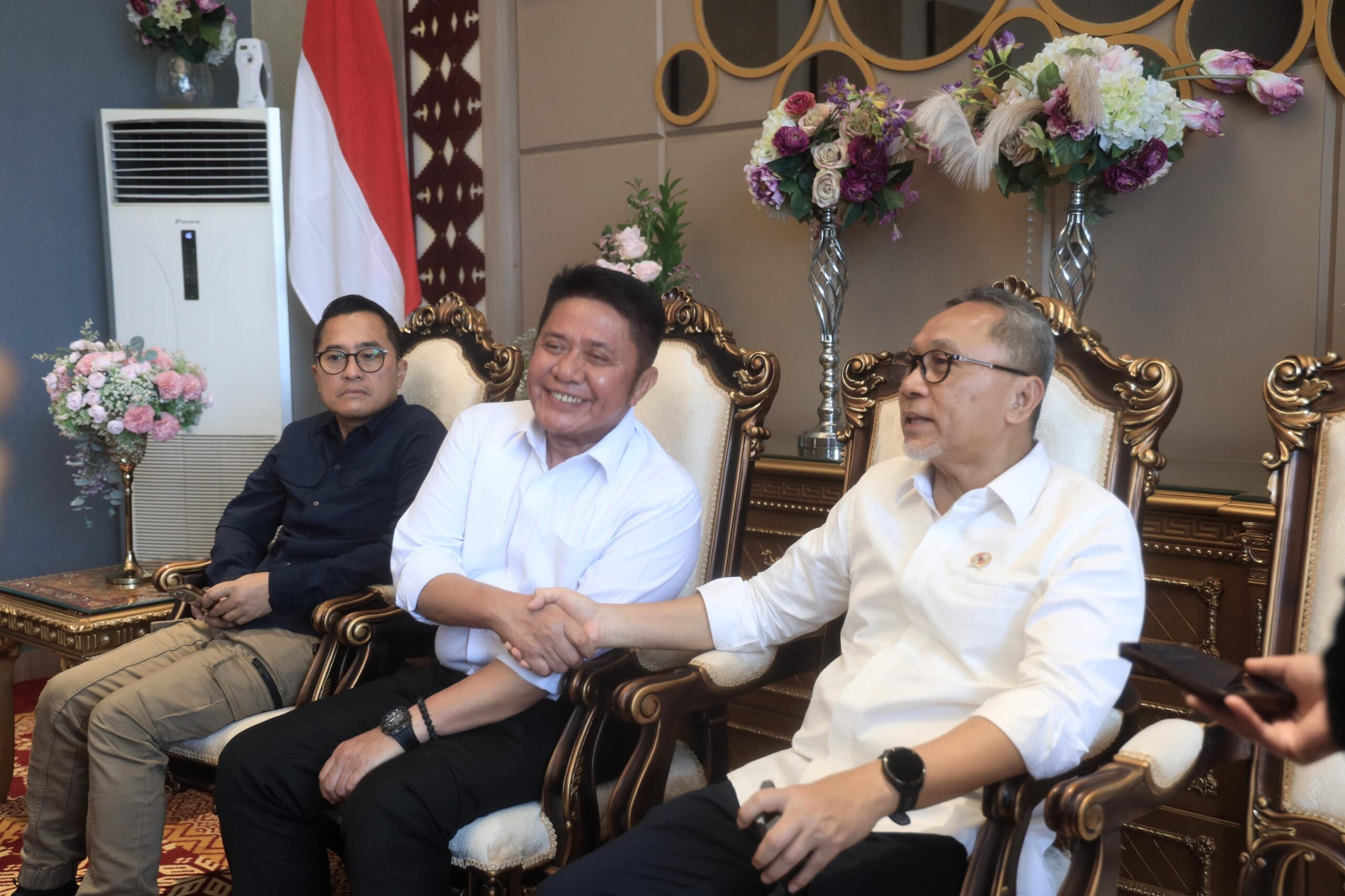 Menkopangan RI Zulhas Puji Gubernur Sumsel Herman Deru Jadikan Lahan Rawa Tempat Banyak Buaya Menjadi Sawah Produktif