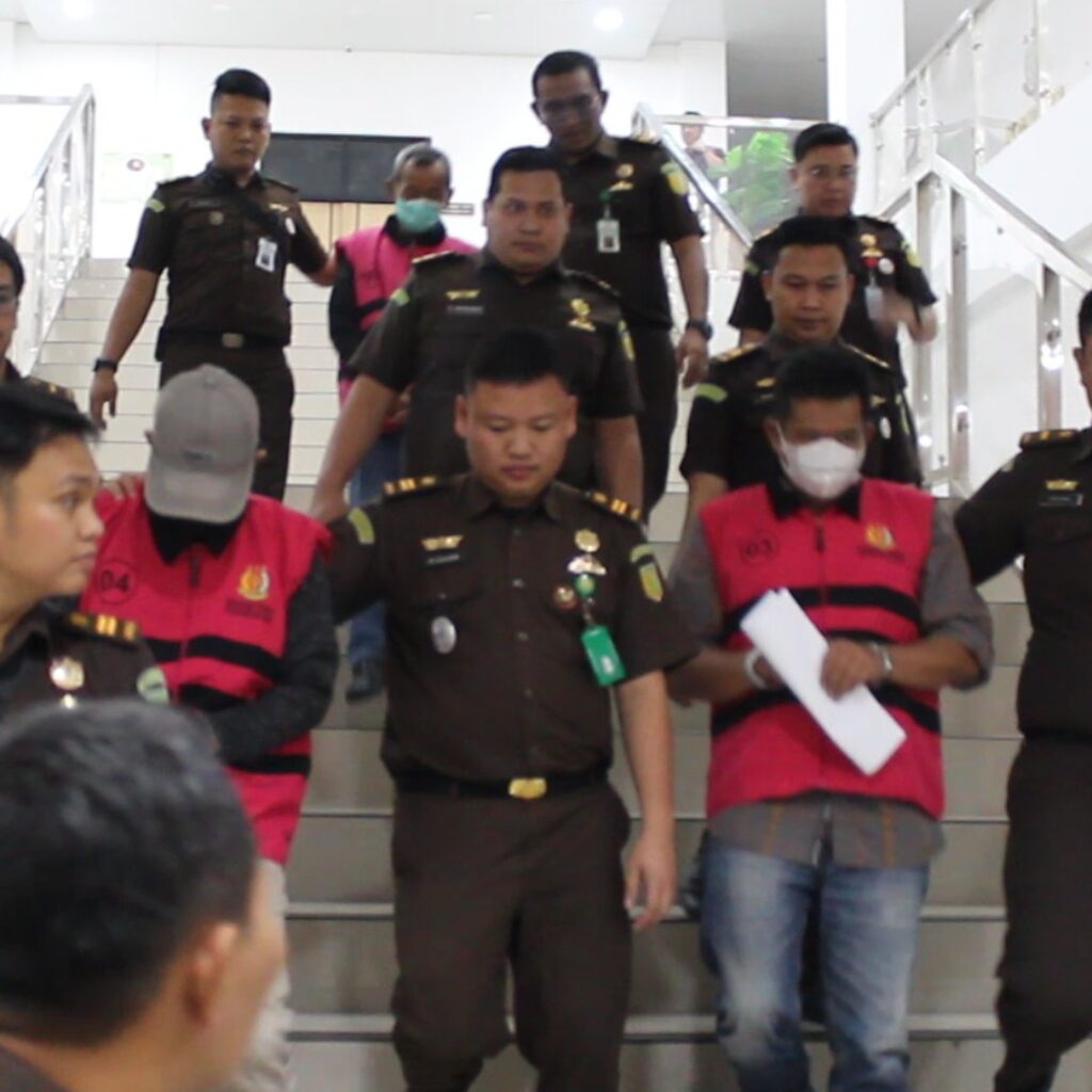 Kejari Muara Enim tetapkan Tiga Tersangka korupsi Proyek Jalan