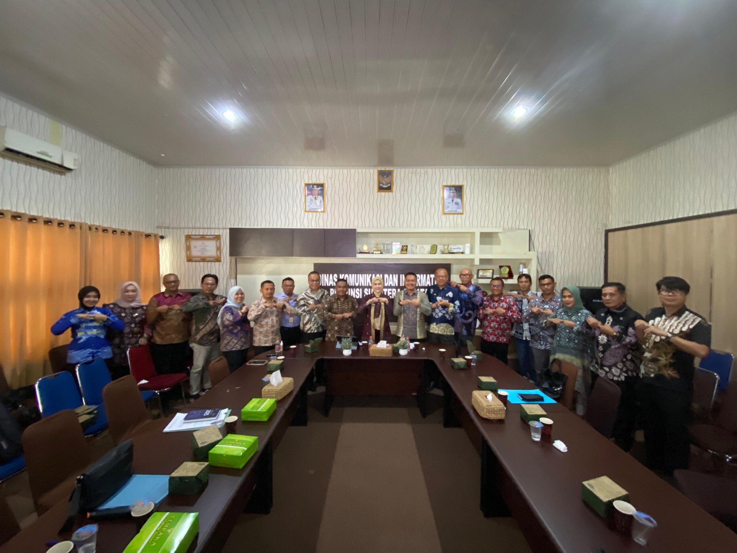 Diskominfo Se-Sumsel Dorong Penguatan Infrastruktur dan Tata Kelola Pemerintahan Berbasis Digital Ke Menteri Komdigi dan Gubernur
