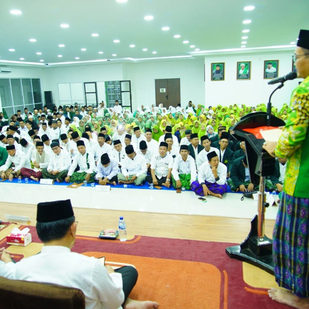 Momen Dalam Membangun Karakter, Moral Dan Spiritual Masyarakat