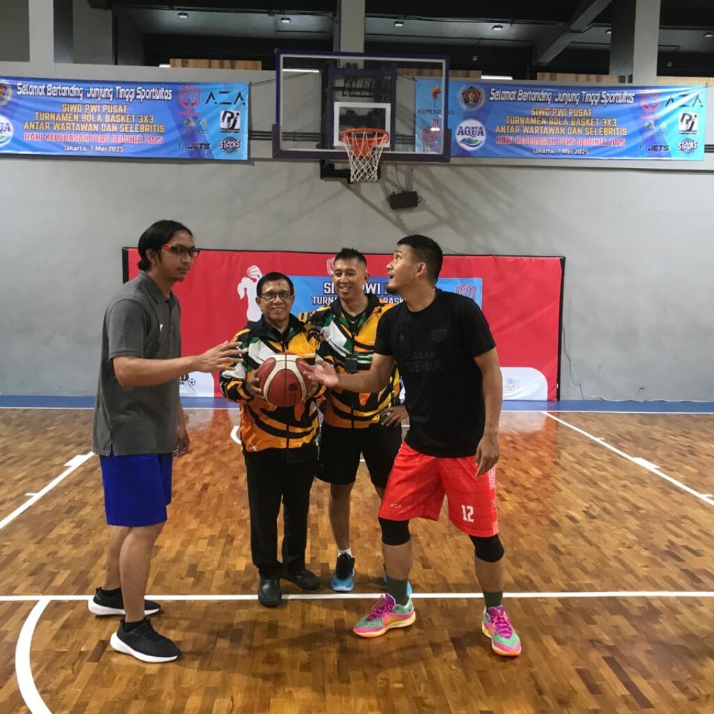 Turnamen Basket Siwo PWI Pusat 3×3 Dimeriahkan Puluhan Wartawan dan Selebritis