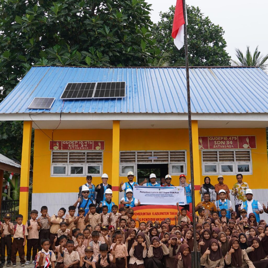Warga Satangnga Berterima Kasih Atas Hadirnya Listrik SuperSUN